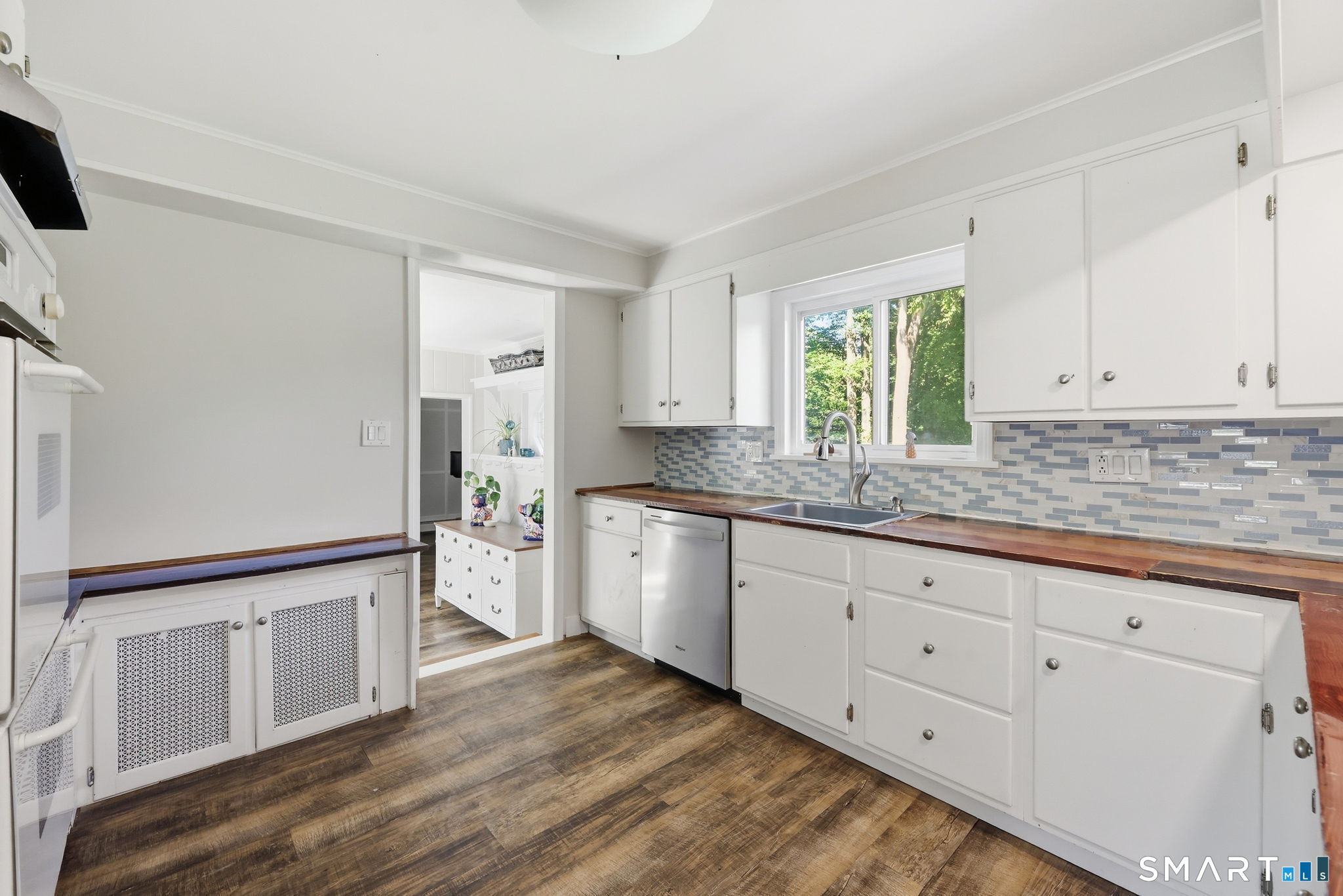 238 Sylvan Valley Road Orange, CT 06477 - Photo 13 of 40 Gallery Image 13