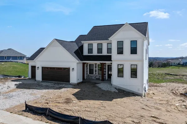 $748,900 | 805 Viewpoint Avenue, Waukesha, WI 53188