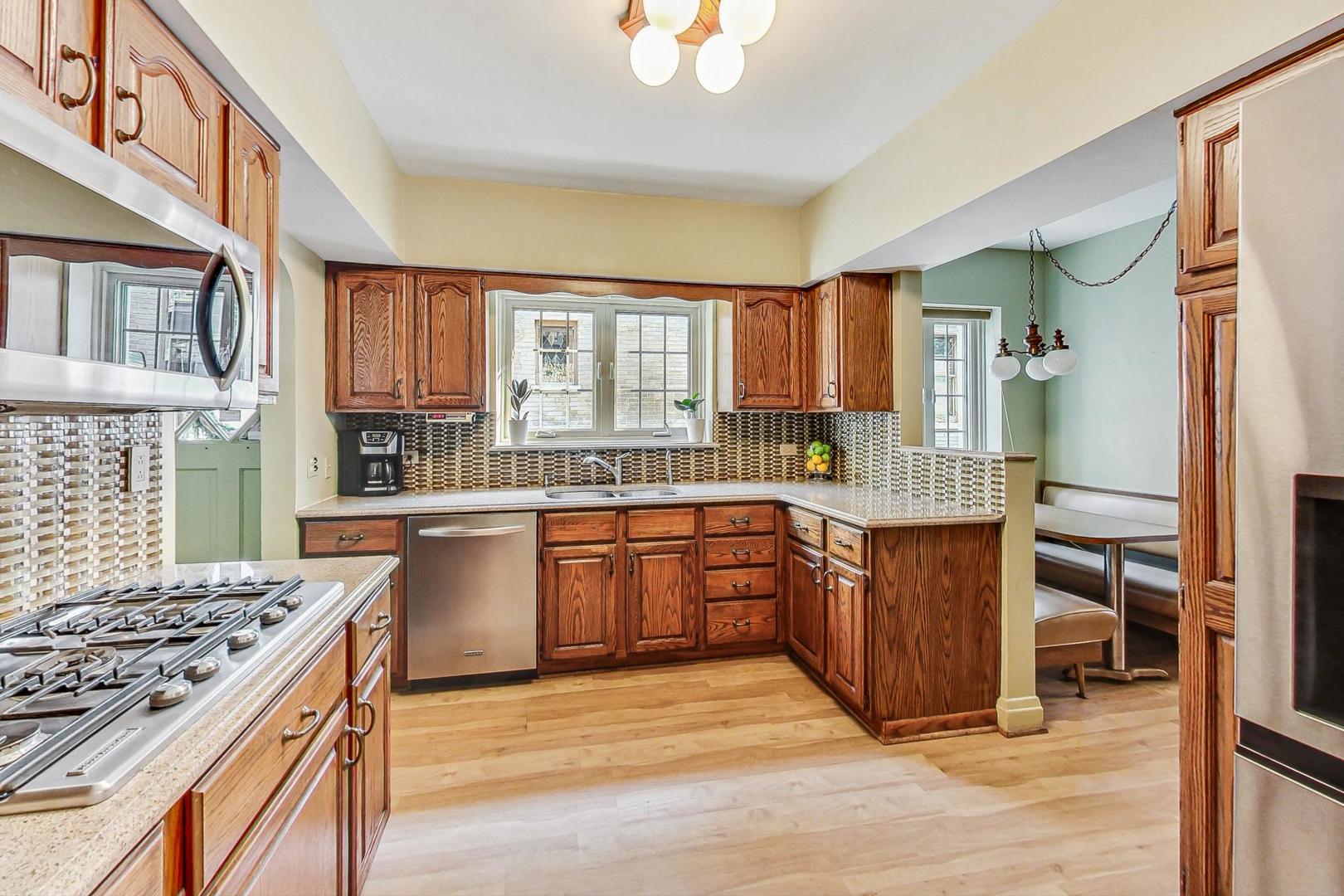 403 Audubon Road Riverside, IL 60546 - Photo 16 of 43