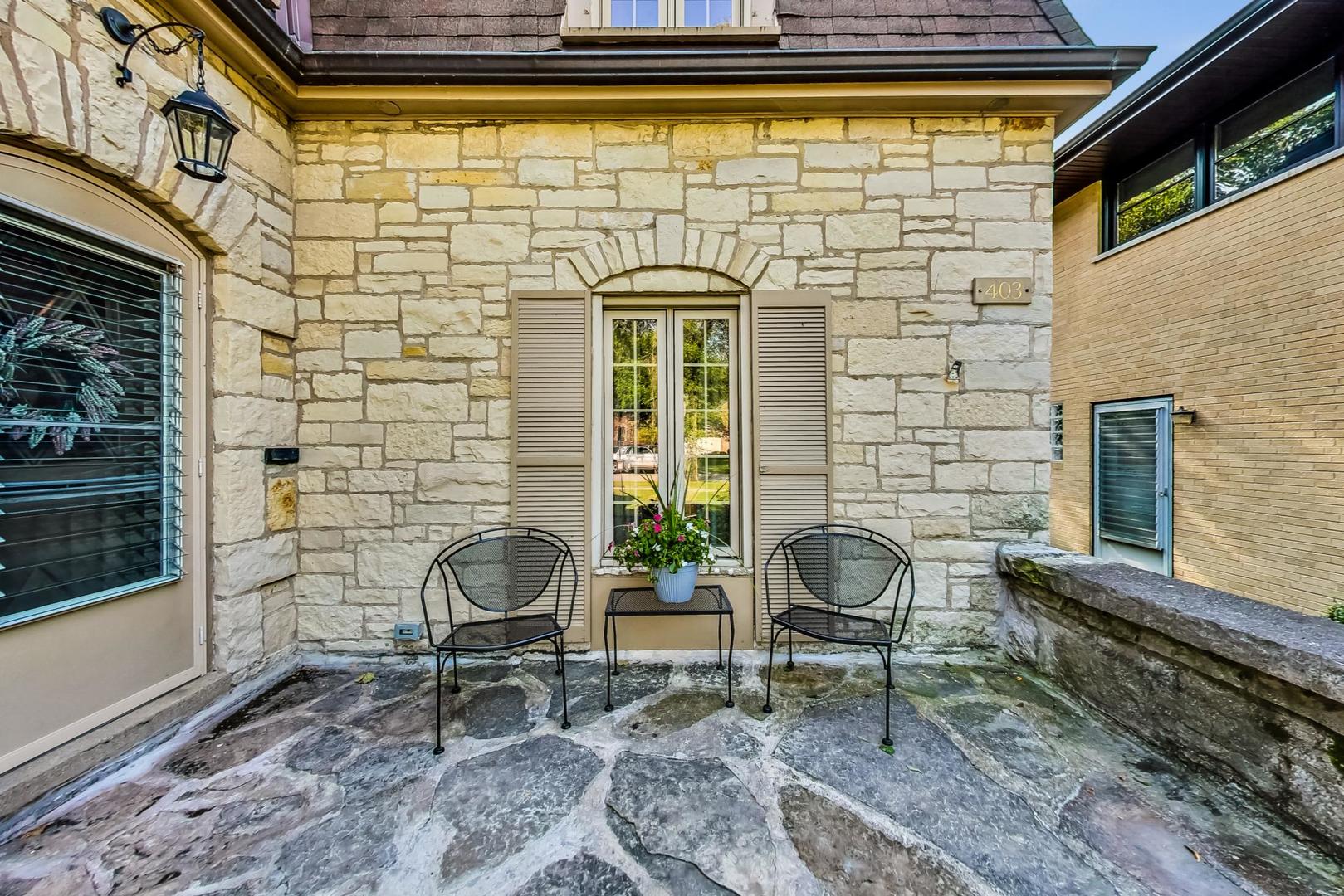 403 Audubon Road Riverside, IL 60546 - Photo 4 of 43