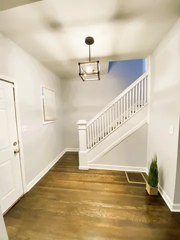 $429,000 | 949 North Lockwood Avenue, Chicago, IL 60651