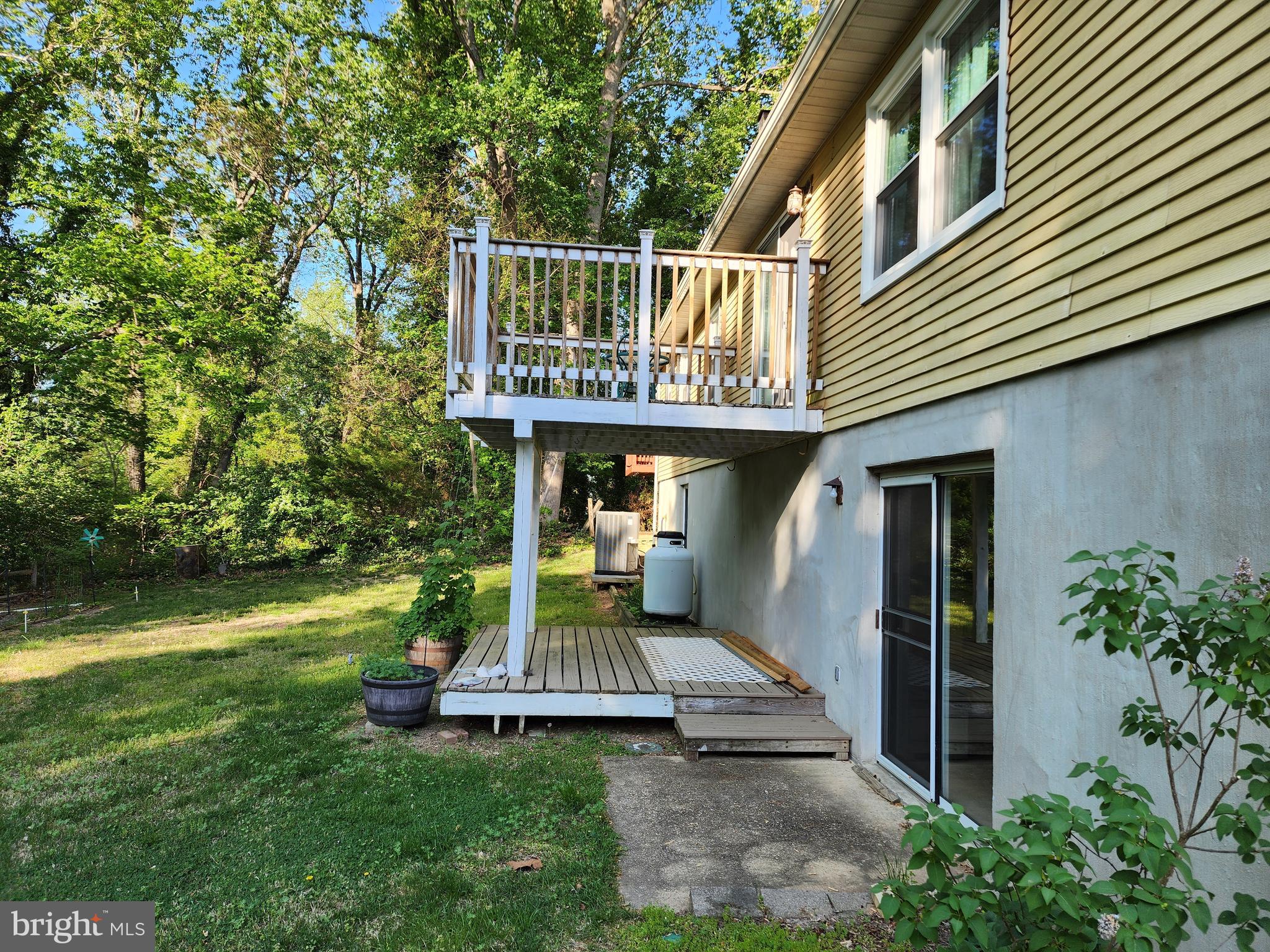 26403 Fielding Road Hollywood, MD 20636 - Photo 2 of 34 Back of home