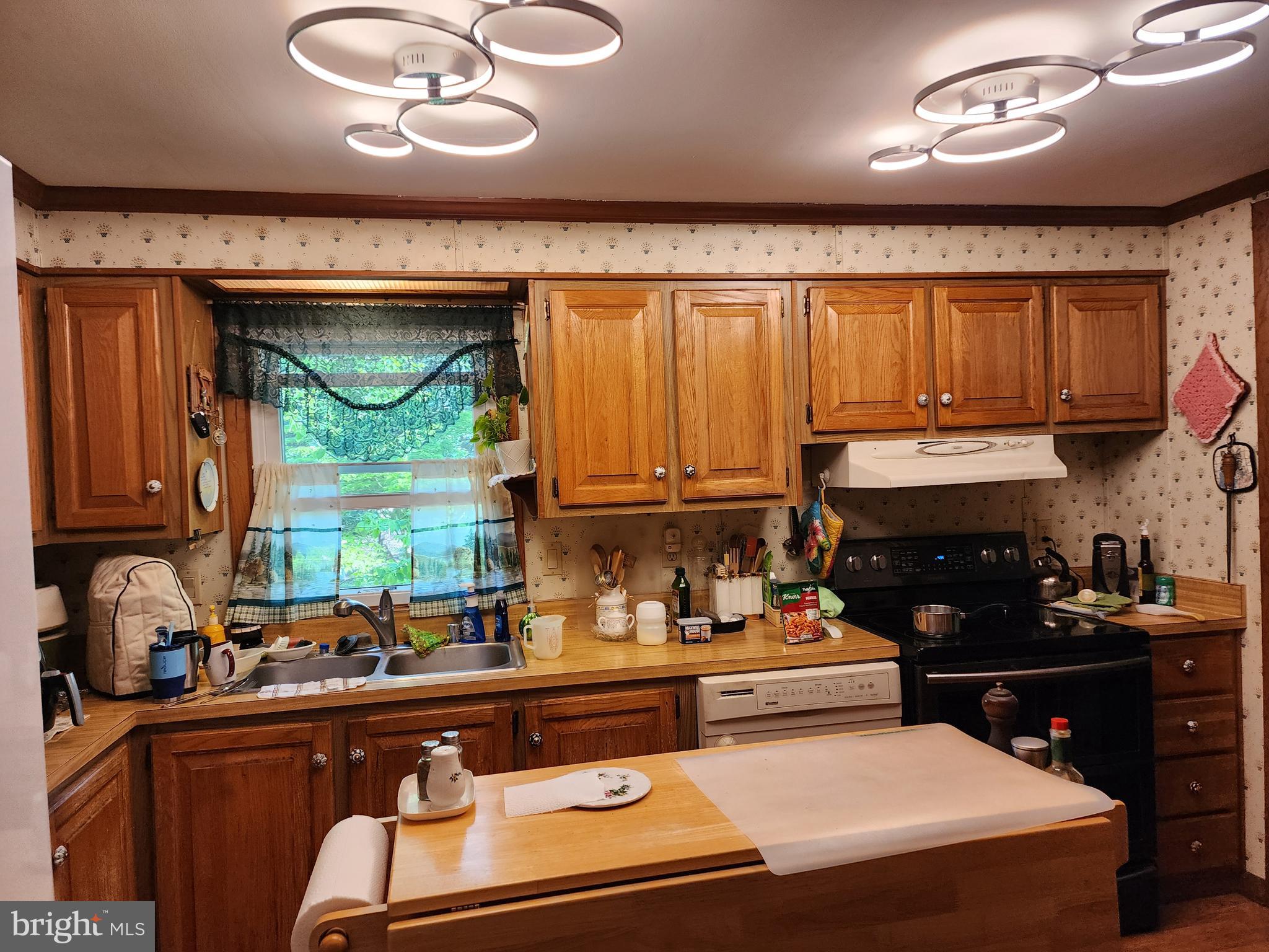 26403 Fielding Road Hollywood, MD 20636 - Photo 6 of 34 Kitchen