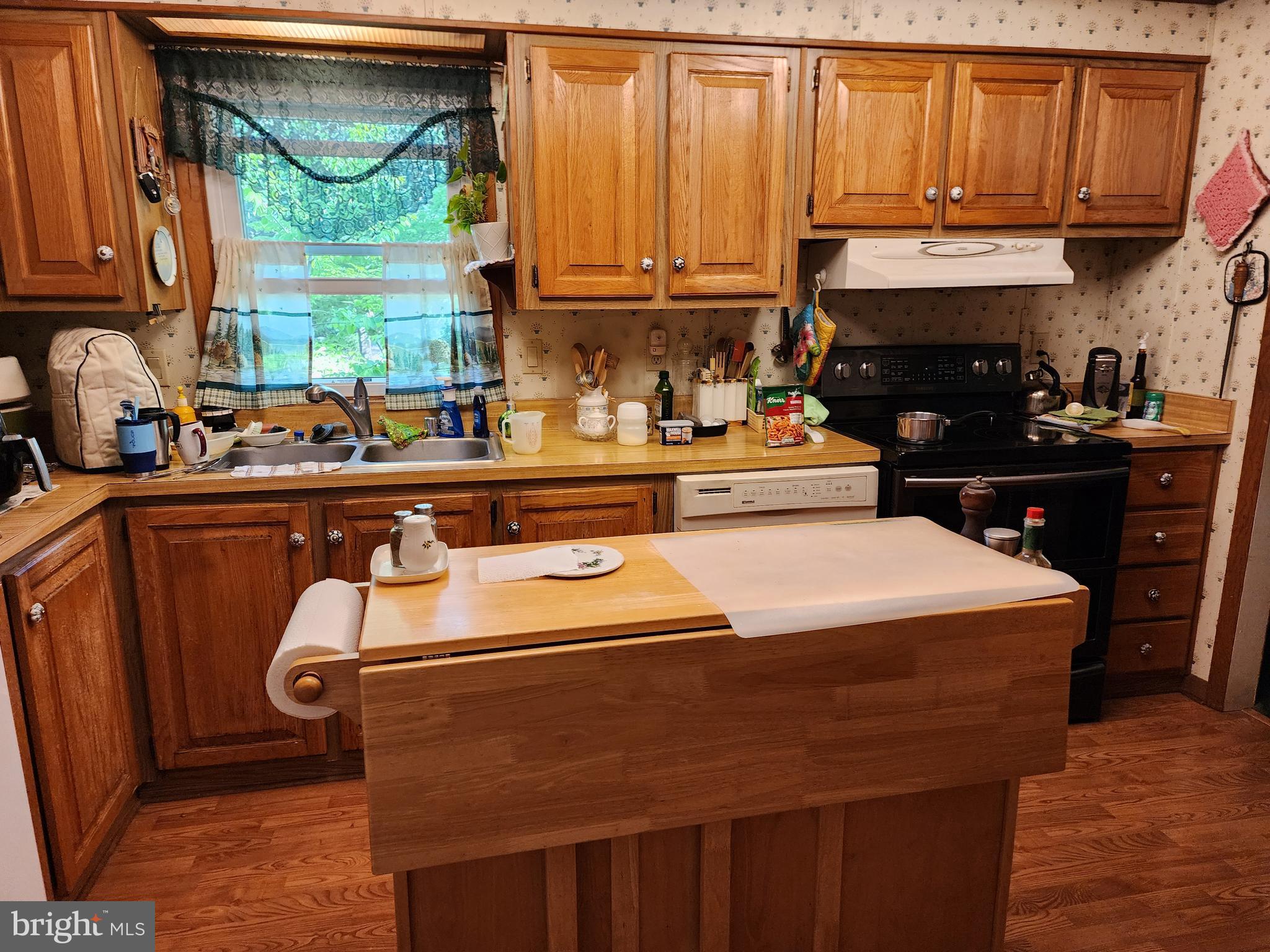 26403 Fielding Road Hollywood, MD 20636 - Photo 7 of 34 Kitchen