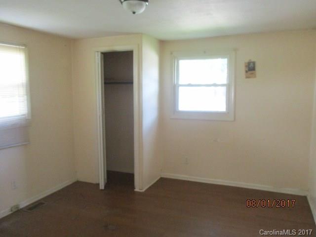 1311 Remount Road Charlotte, NC 28208 - Photo 4 of 4