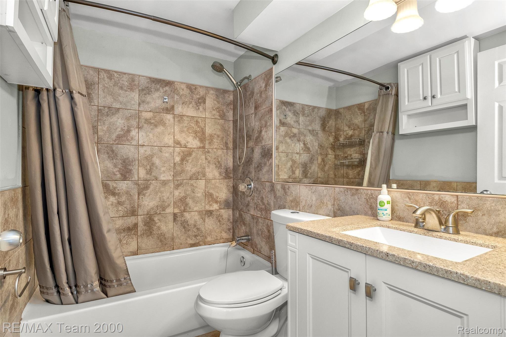 6611 Sheldon Road Belleville, MI 48111 - Photo 19 of 44 19.jpg