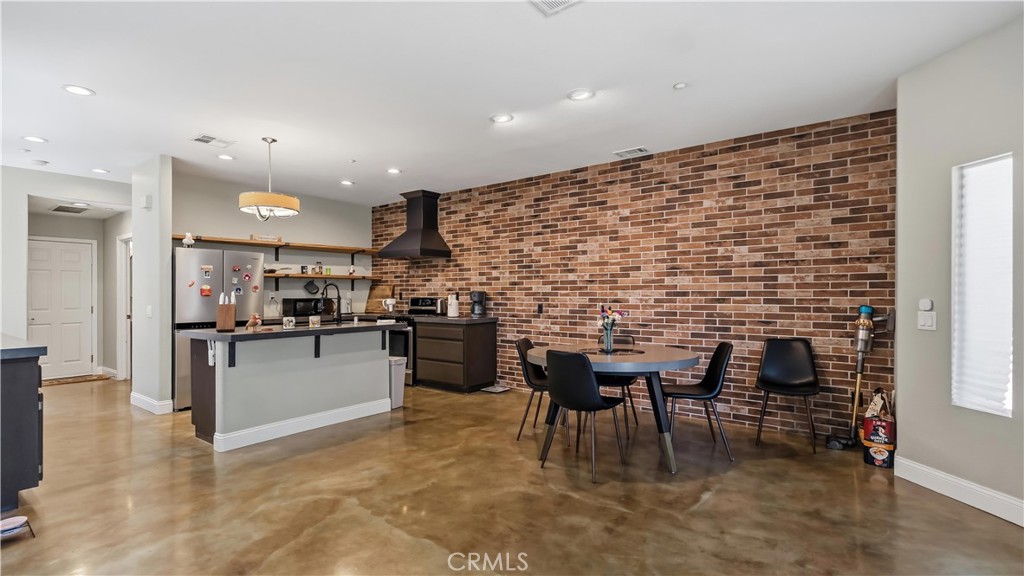 6360 Manzanita Way Riverside, CA 92504 - Photo 9 of 58