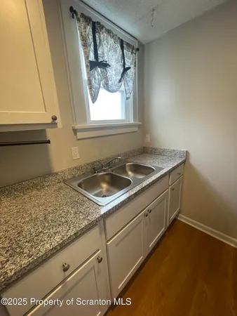 $1,250 | 1335 Lafayette Street, Unit 1, Scranton, PA 18504