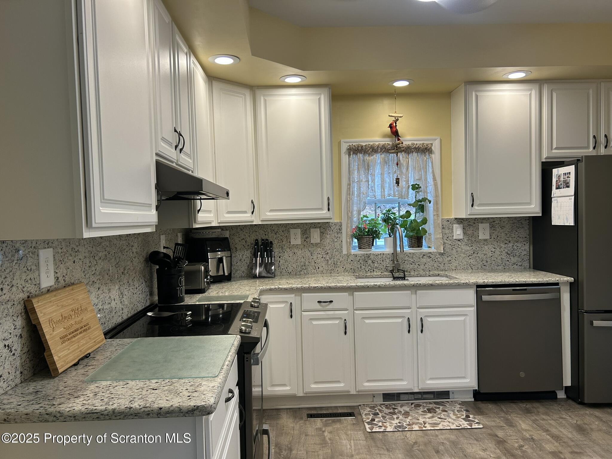 129 Campspear Road Factoryville, PA 18419 - Photo 17 of 58 Kitchen