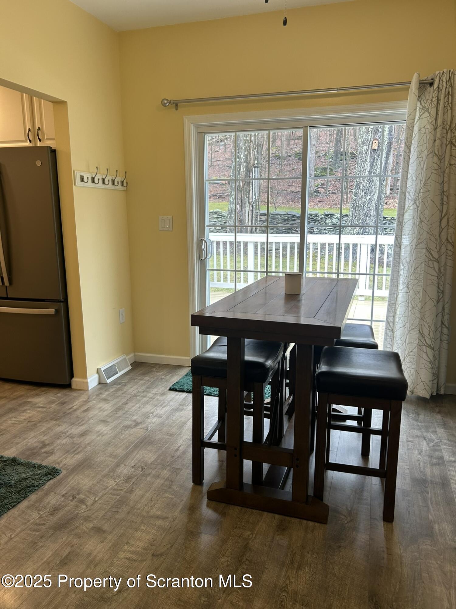 129 Campspear Road Factoryville, PA 18419 - Photo 23 of 58 Breakfast Nook