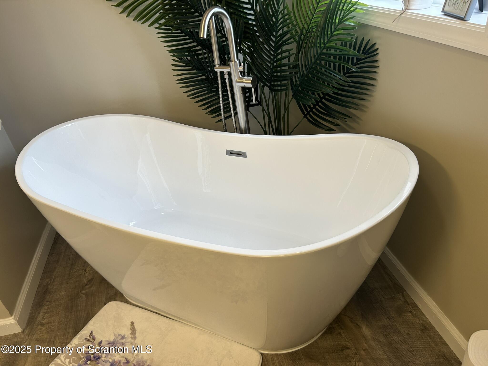 129 Campspear Road Factoryville, PA 18419 - Photo 36 of 58 soaking tub