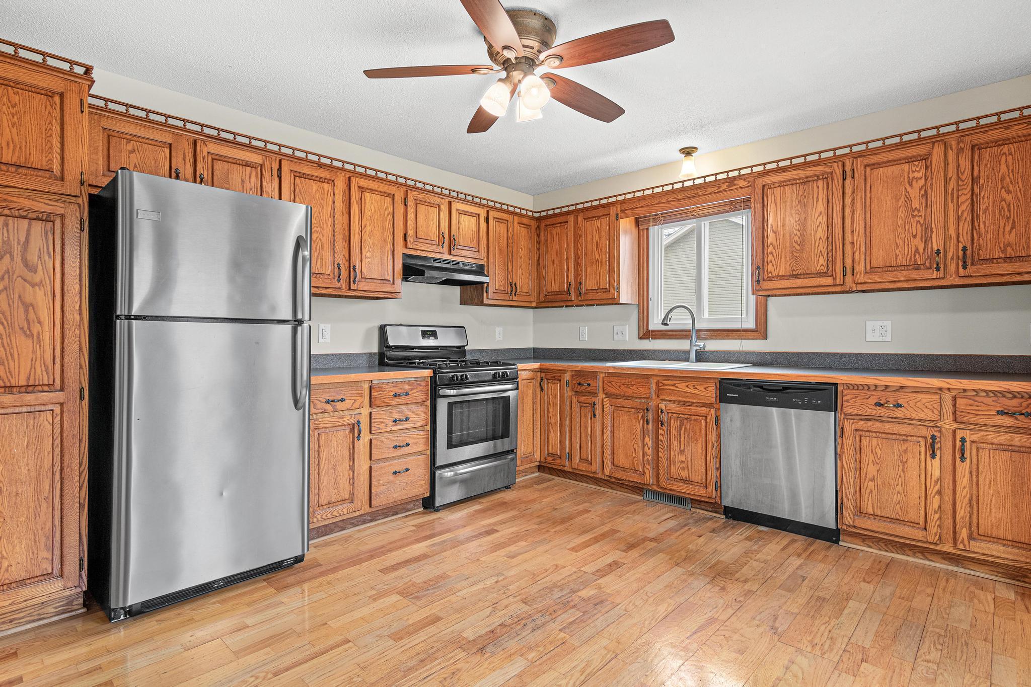 13665 Xavis Street Northwest Andover, MN 55304 - Photo 5 of 32