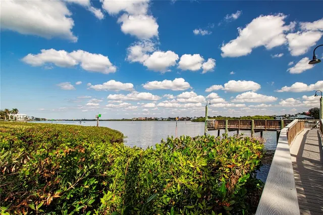 $849,000 | 1200 East Peppertree Lane, Unit 601, Sarasota, FL 34242