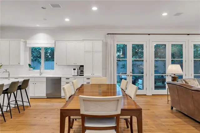 $1,350,000 | 225 Ridgewood Drive, Metairie, LA 70005