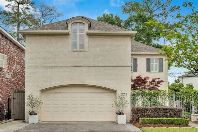 $1,350,000 | 225 Ridgewood Drive, Metairie, LA 70005