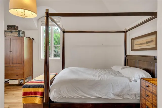 $1,350,000 | 225 Ridgewood Drive, Metairie, LA 70005