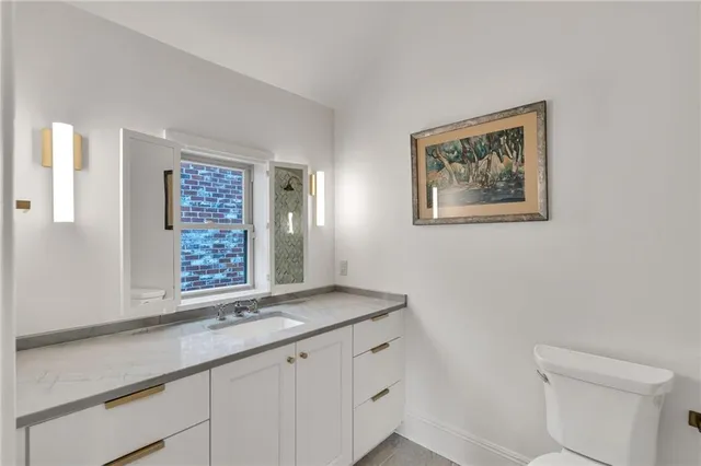 $1,350,000 | 225 Ridgewood Drive, Metairie, LA 70005