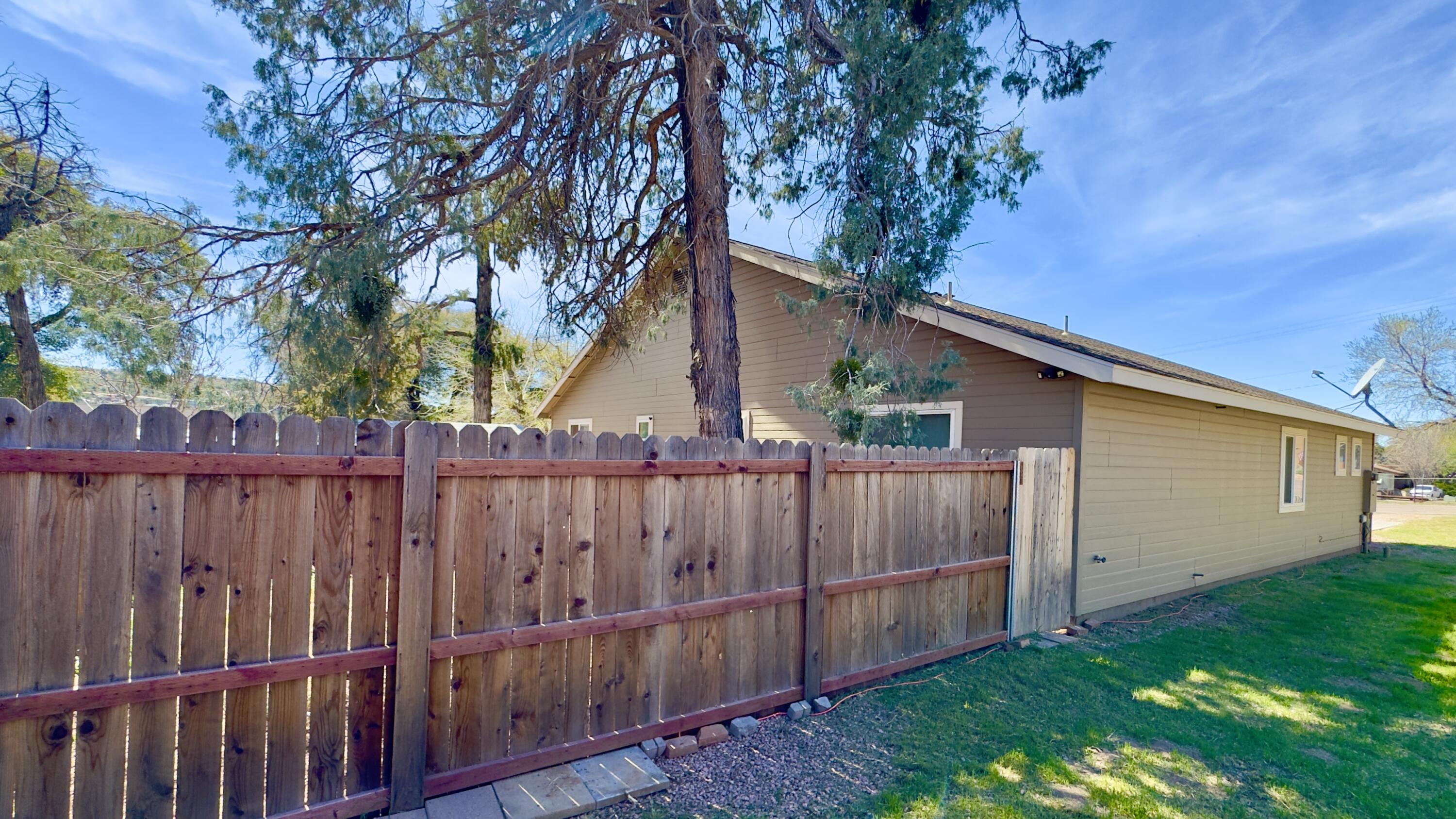 701 South Meadow Street Payson, AZ 85541 - Photo 7 of 35 IMG_5758