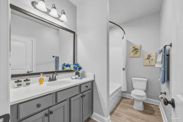 $470,000 | 2129 Eagles Rdg Cove, Cantonment, FL 32533