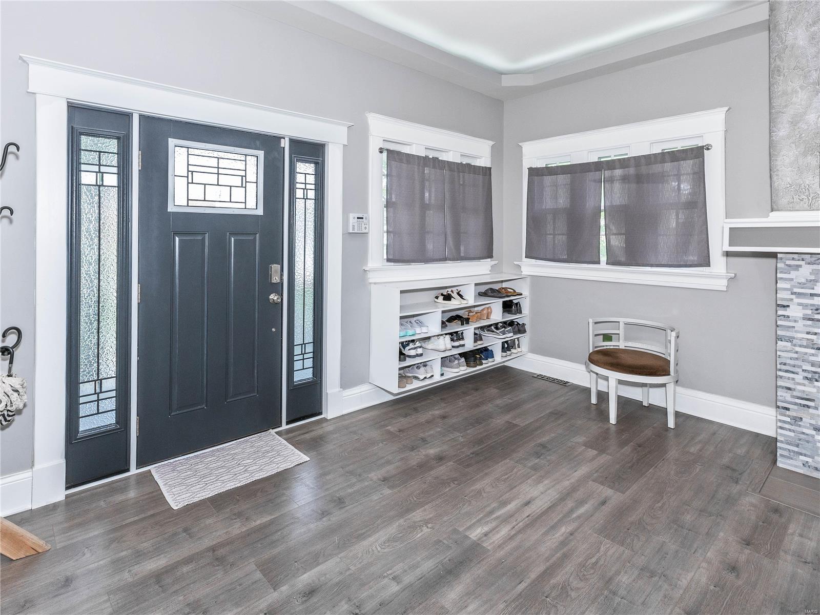 714 St Louis Road Collinsville, IL 62234 - Photo 4 of 49 Gallery Image 4