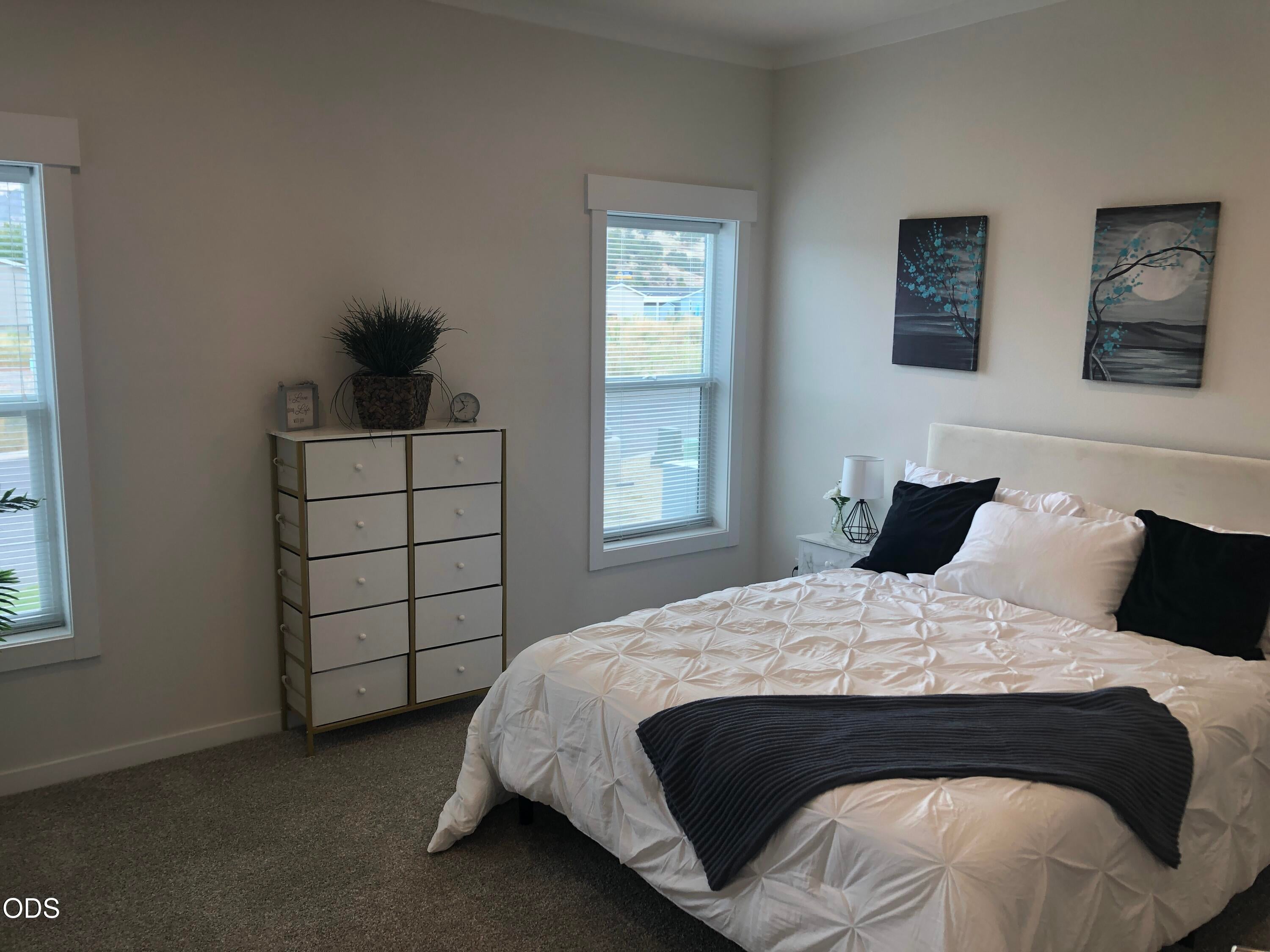 300 Luman Road, Unit 181 Phoenix, OR 97535 - Photo 10 of 27 Gallery Image 10