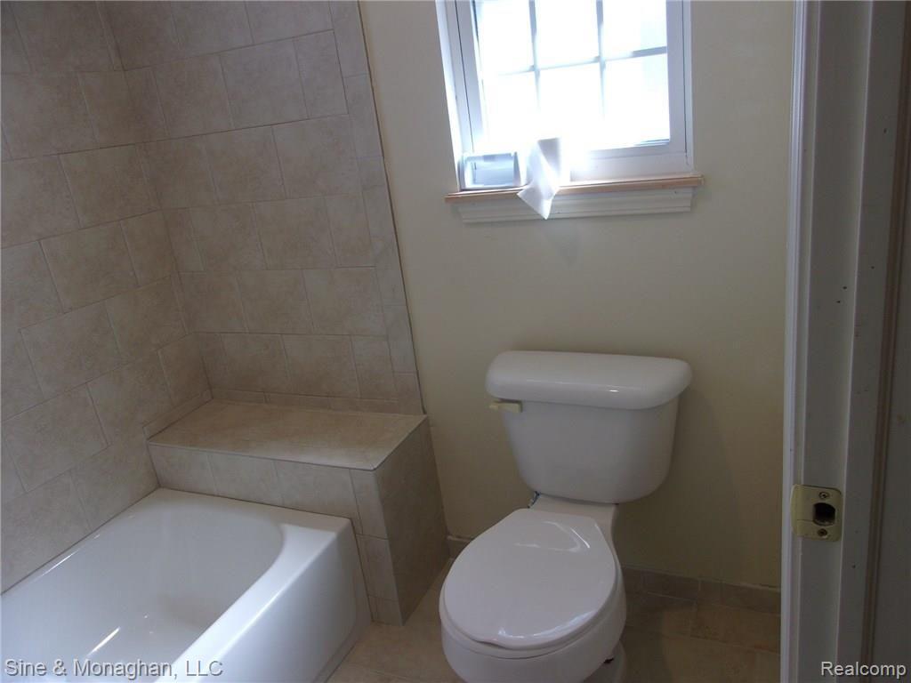 3907 Pointe Tremble Road Algonac, MI 48001 - Photo 48 of 48 101_9228.JPG