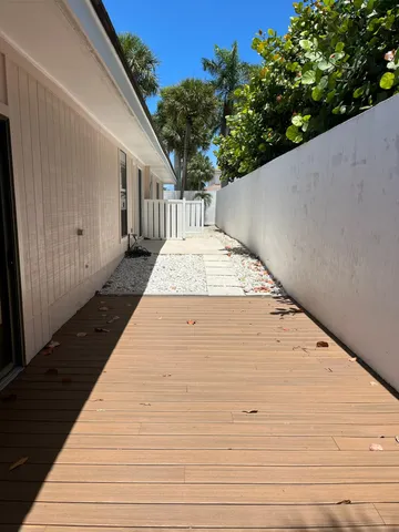 $8,500 | 17020 Bay Street, Jupiter, FL 33477