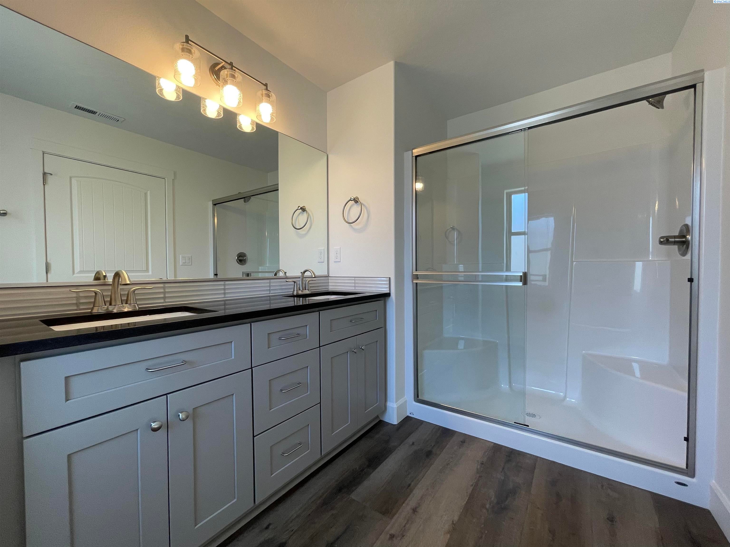 1606 Kendall Road Benton City, WA 99320 - Photo 14 of 18 Gallery Image 14