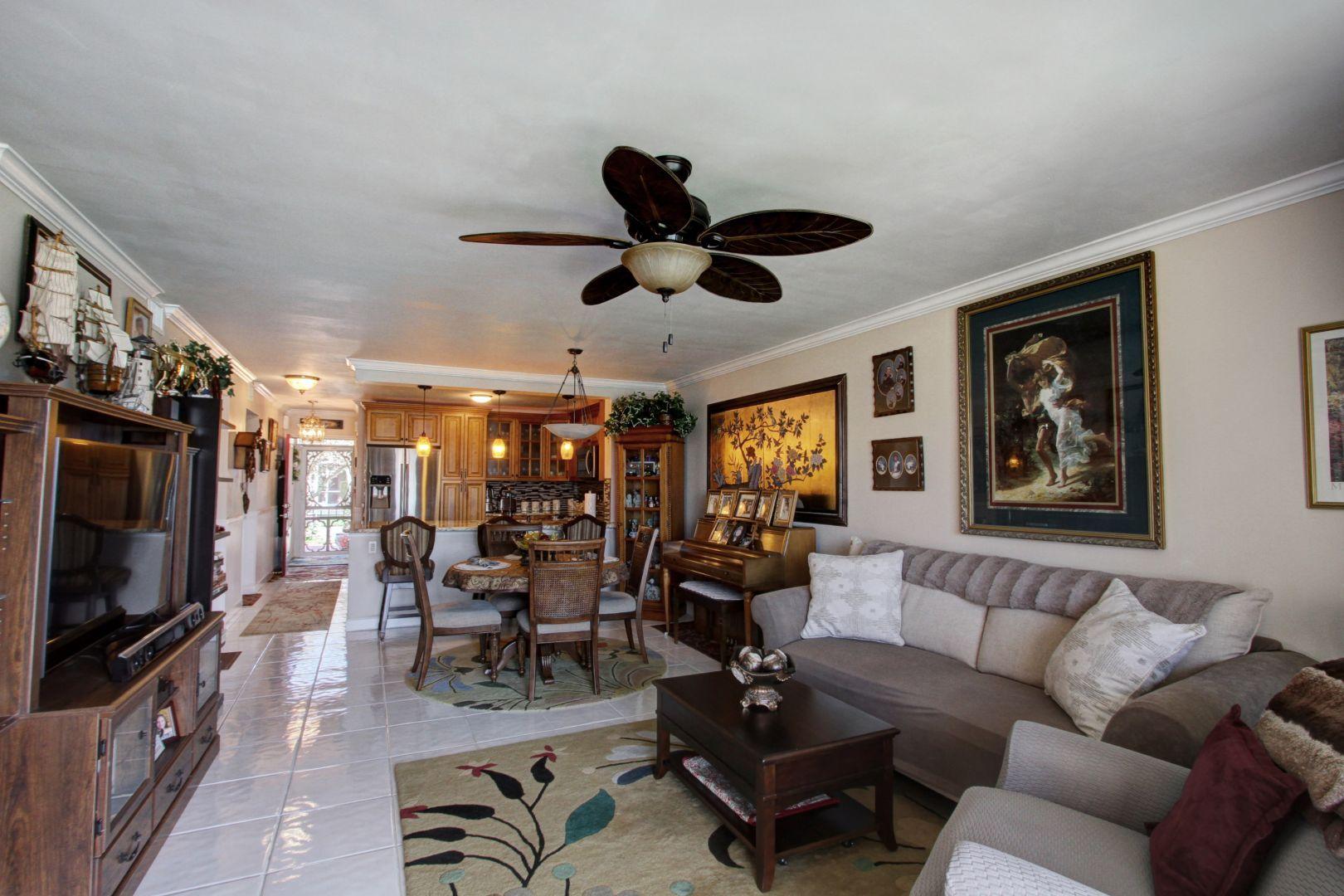 9184 Flynn Circle, Unit 5 Boca Raton, FL 33496 - Photo 6 of 28 Spacious Living Room