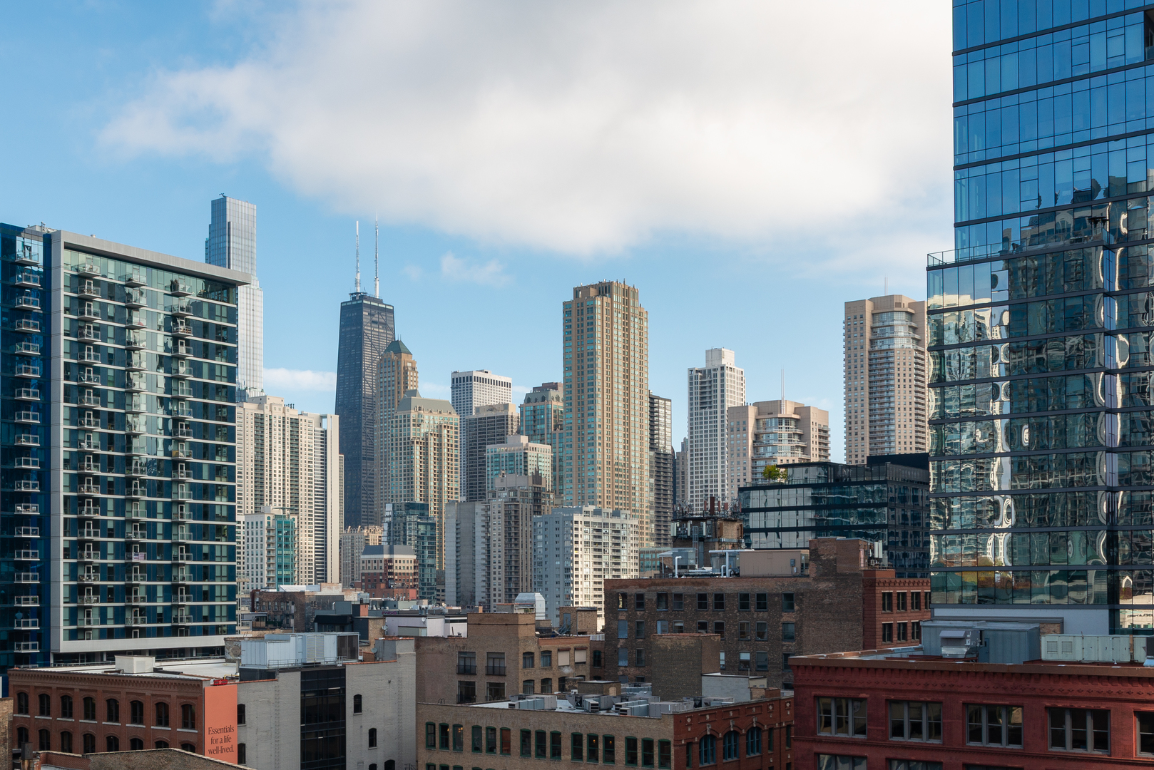 333 West Hubbard Street, Unit 801 Chicago, IL 60654 - Photo 23 of 24 a city view with tall buildings