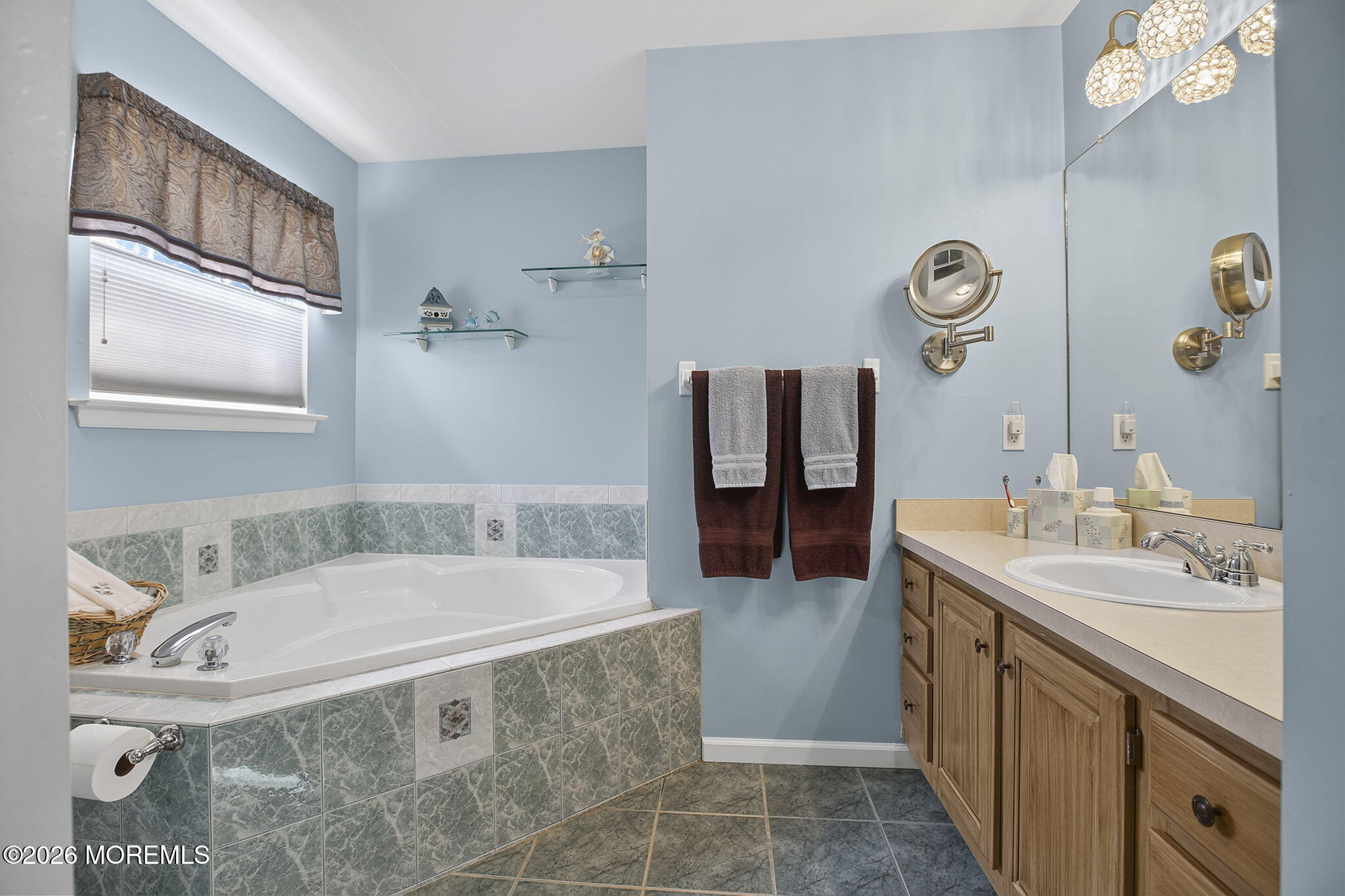 452 Meadowood Road Jackson, NJ 08527 - Photo 20 of 53 Primary Bath