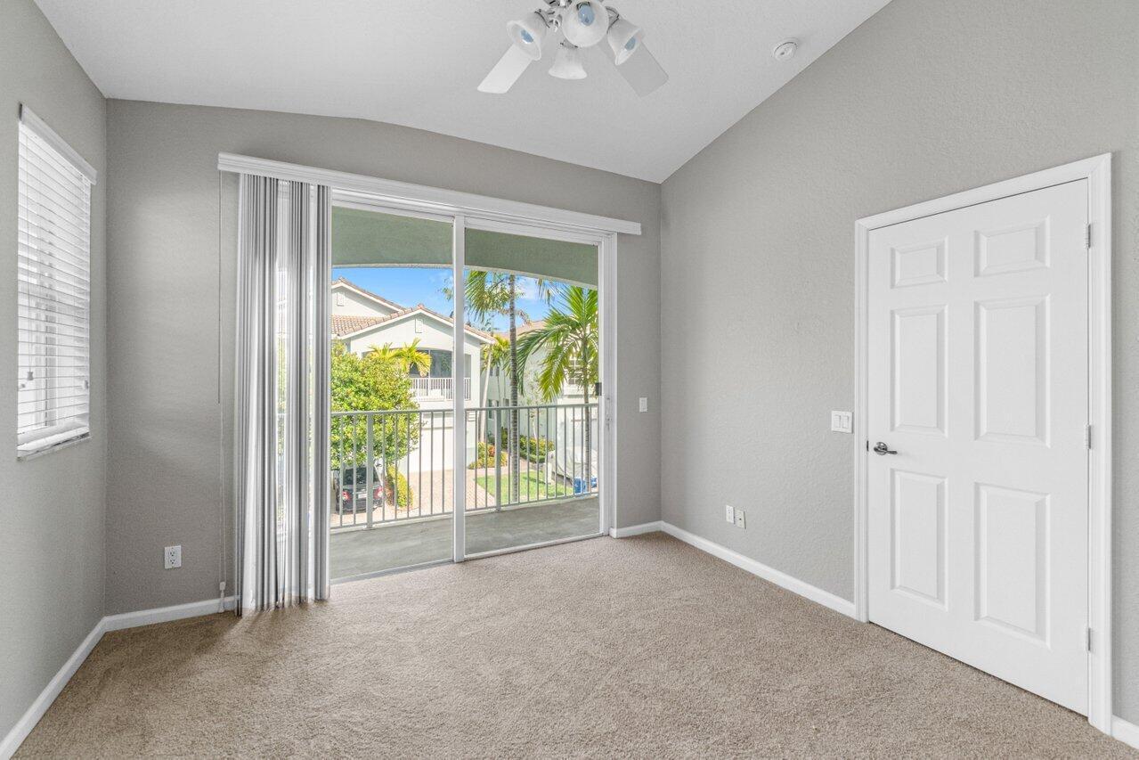 3097 Laurel Ridge Circle Riviera Beach, FL 33404 - Photo 16 of 21 16