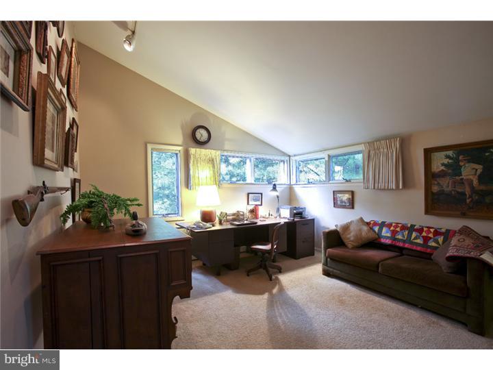 2027 North Ridge Road Perkasie, PA 18944 - Photo 17 of 24 Office / Study