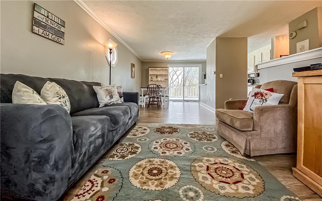 304 Partridge Run Road Gibsonia, PA 15044 - Photo 3 of 25 Gallery Image 3