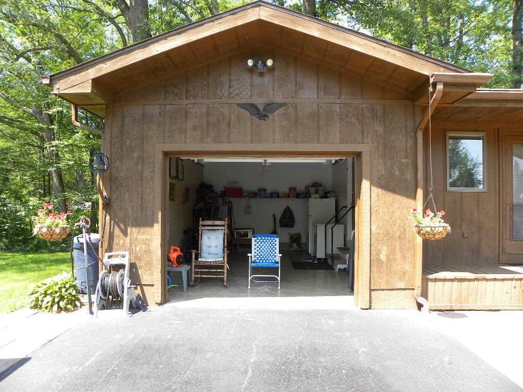 11383 North Bray Road Clio, MI 48420 - Photo 8 of 40 50049679-7.JPG