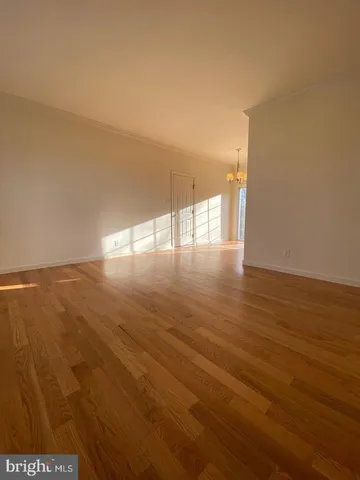 $2,600 | 2101 Venezia Avenue, Vineland, NJ 08361