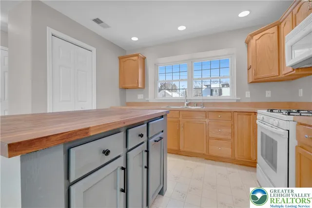 $325,000 | 1507 High Street, Bethlehem, PA 18018