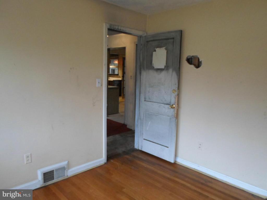 4000 Buckman Road Alexandria, VA 22309 - Photo 11 of 17 Bedroom