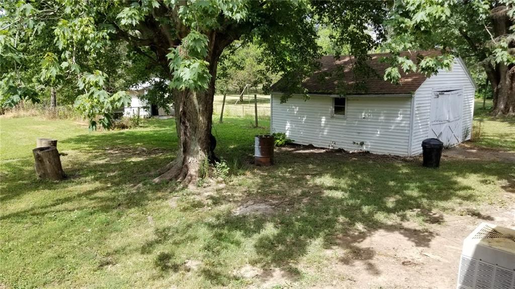 3166 Chapel Road Anderson, IN 46012 - Photo 2 of 7 Gallery Image 2
