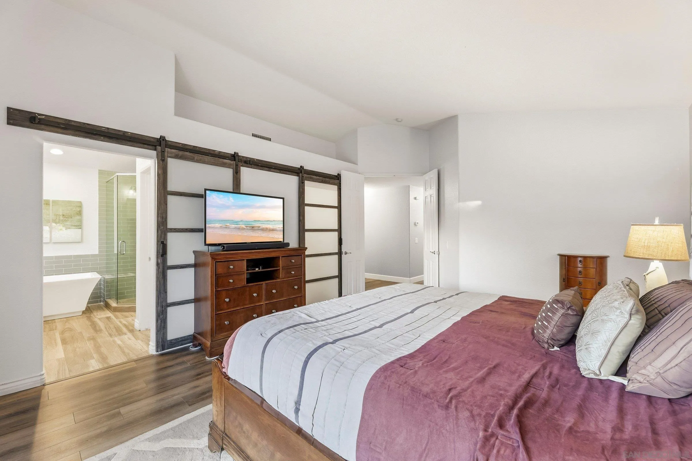 849 Muirfield Drive Oceanside, CA 92058 - Photo 14 of 33