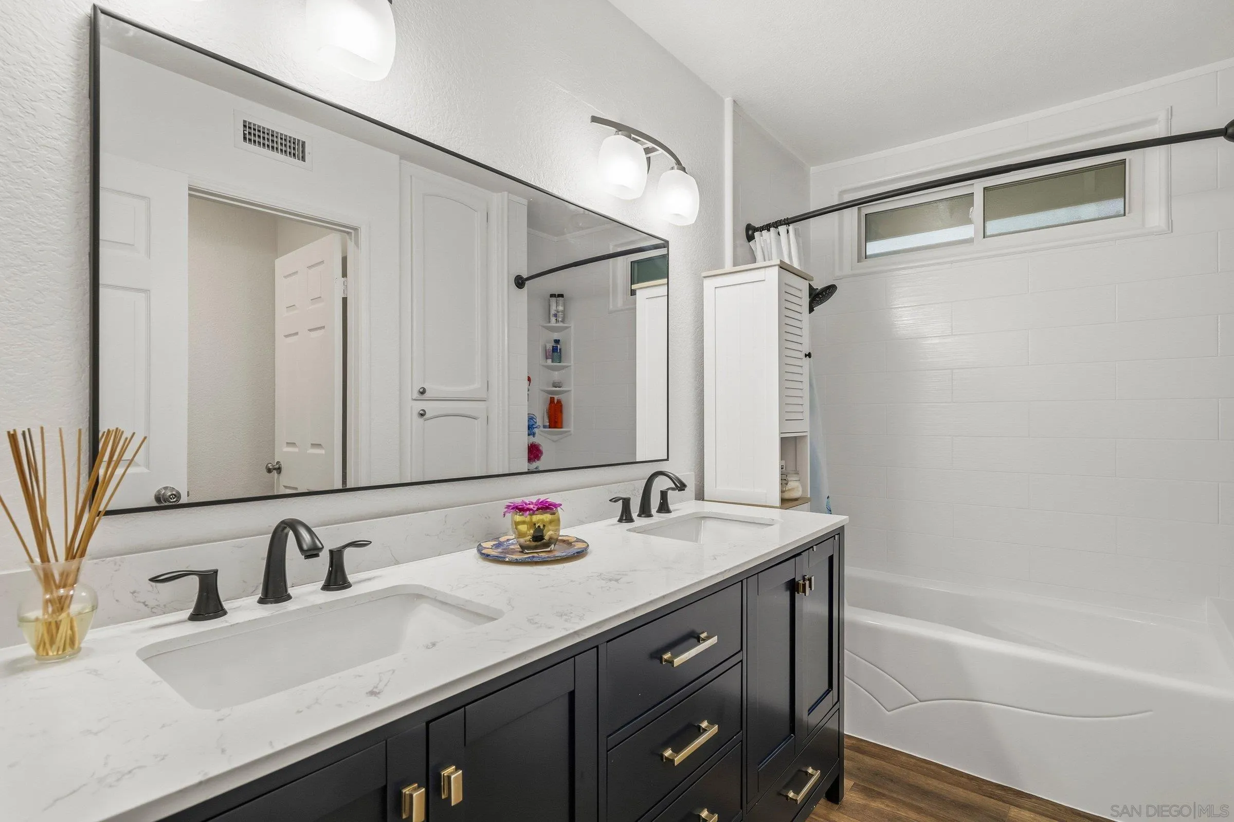 849 Muirfield Drive Oceanside, CA 92058 - Photo 18 of 33