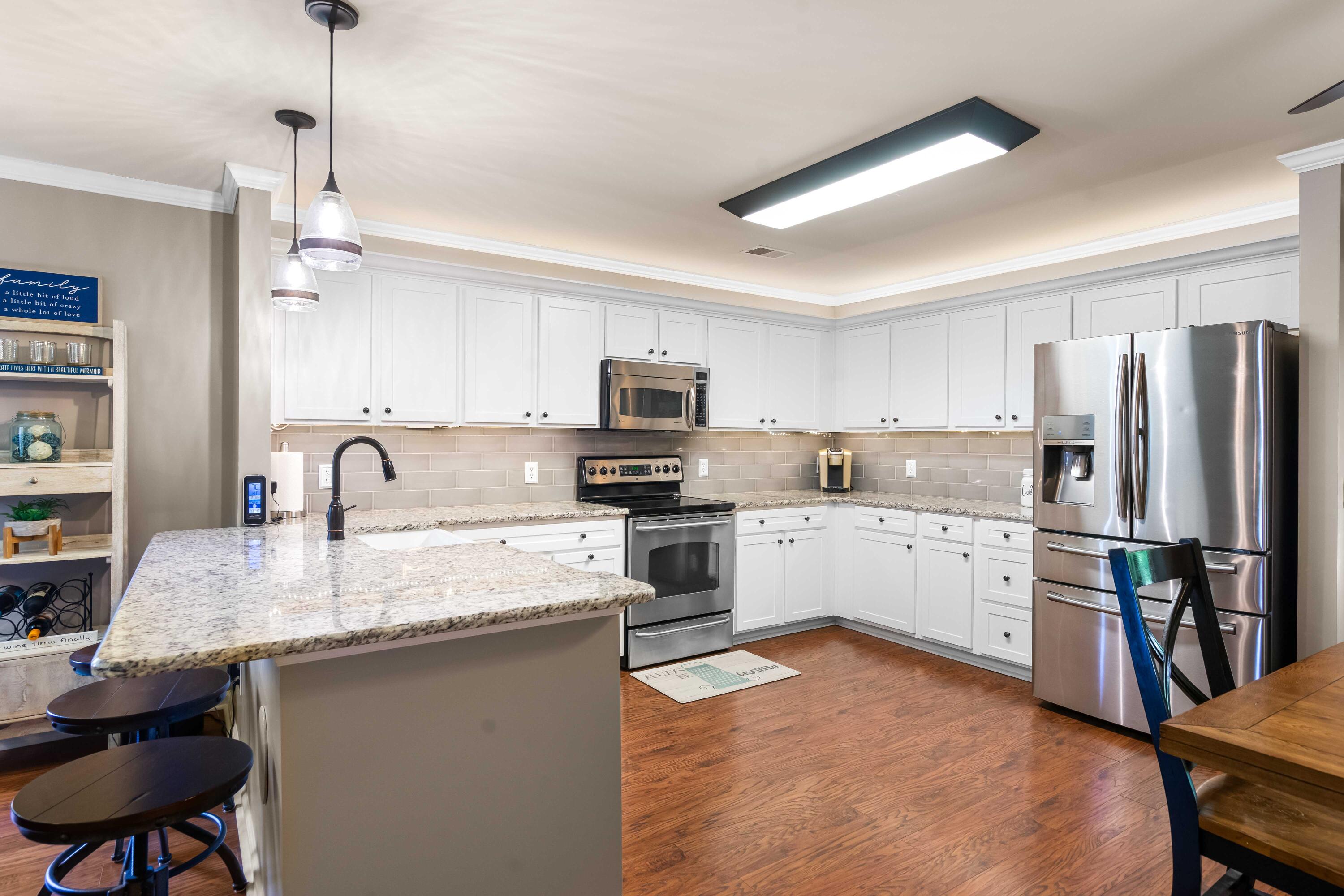 138 Avalon Road Summerville, SC 29483 - Photo 11 of 52 DSC00734