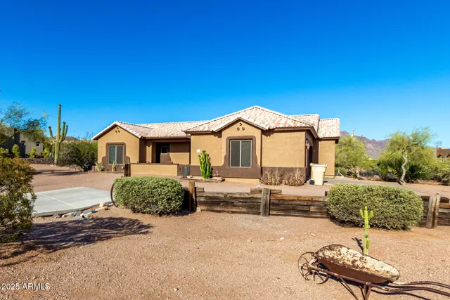 $798,900 | 931 Echo Circle, Apache Junction, AZ 85119