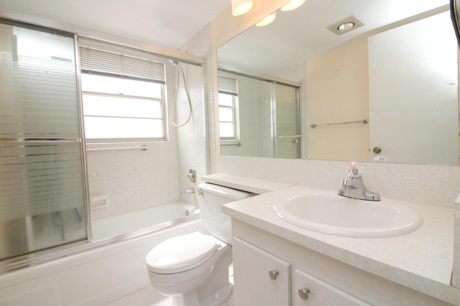 434 Fanshaw K Boca Raton, FL 33434 - Photo 16 of 20 20200305160943775521000000-o