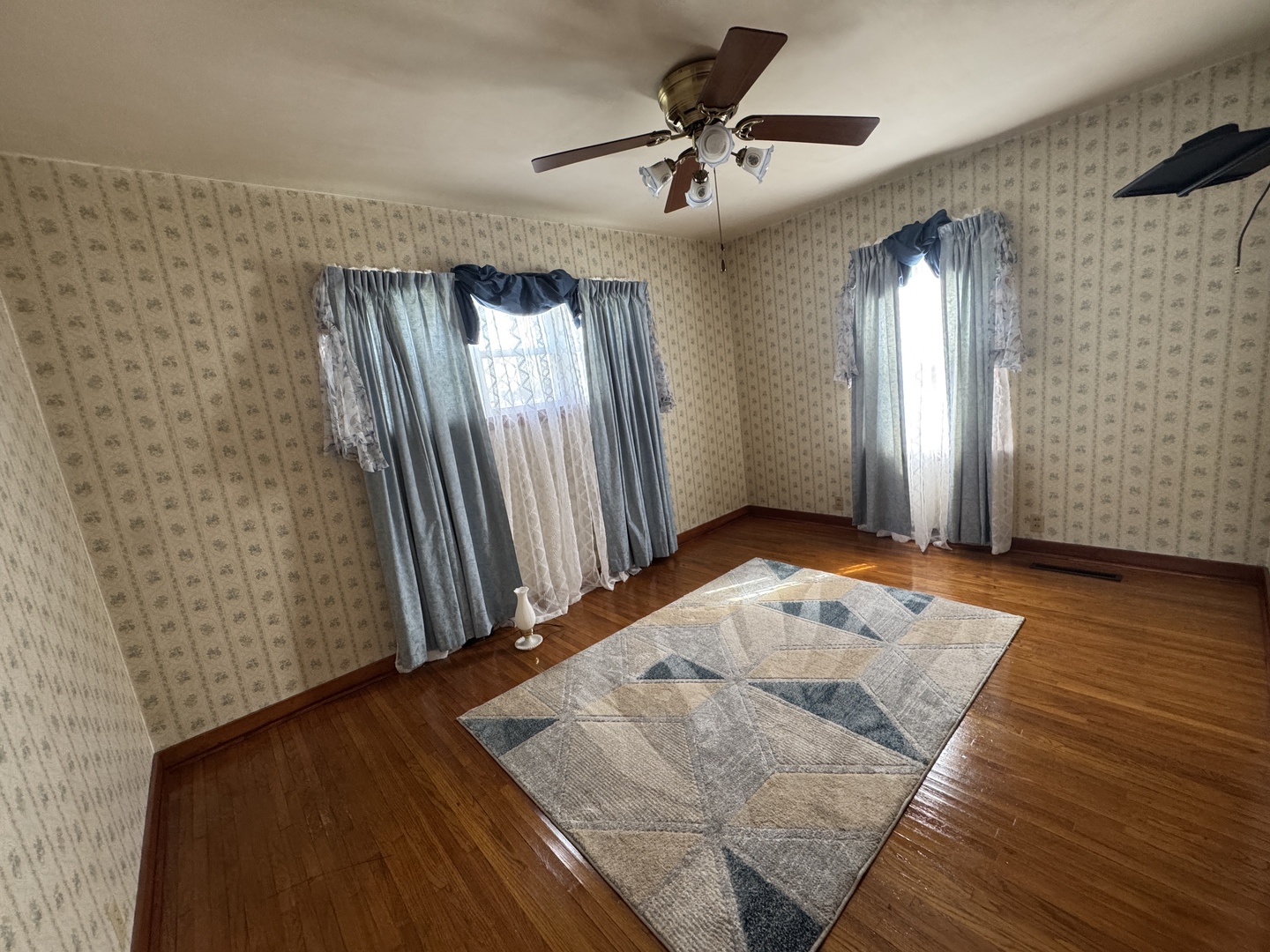 101 7th Street Mendota, IL 61342 - Photo 9 of 16