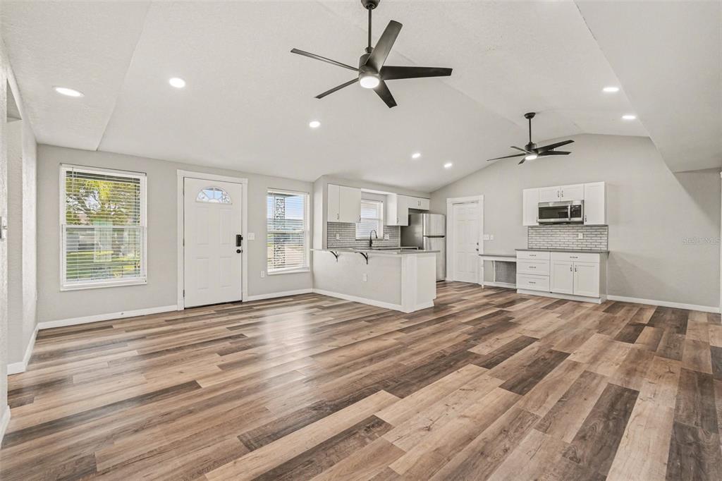 11241 Yewtree Avenue Port Richey, FL 34668 - Photo 4 of 16