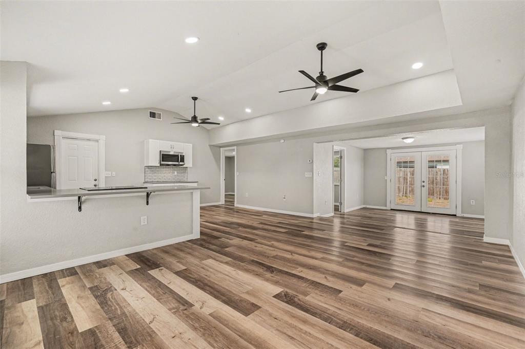 11241 Yewtree Avenue Port Richey, FL 34668 - Photo 5 of 16