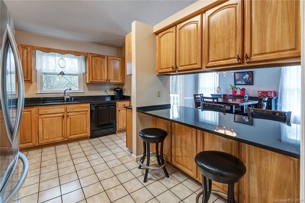 19 Pine Ridge Trail Arden, NC 28704 - Photo 11 of 36 Gallery Image 11