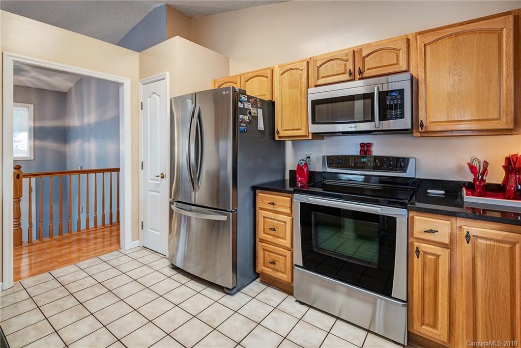 19 Pine Ridge Trail Arden, NC 28704 - Photo 12 of 36 Gallery Image 12
