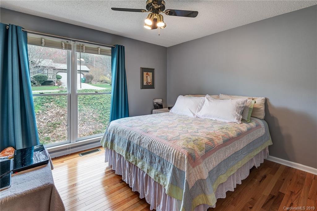 19 Pine Ridge Trail Arden, NC 28704 - Photo 18 of 36 Gallery Image 18